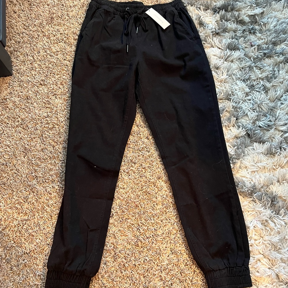 Black loose jeans